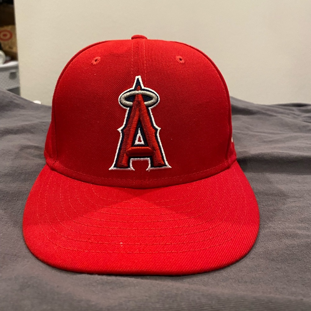 ANGELS FITTED BASEBALL CAP